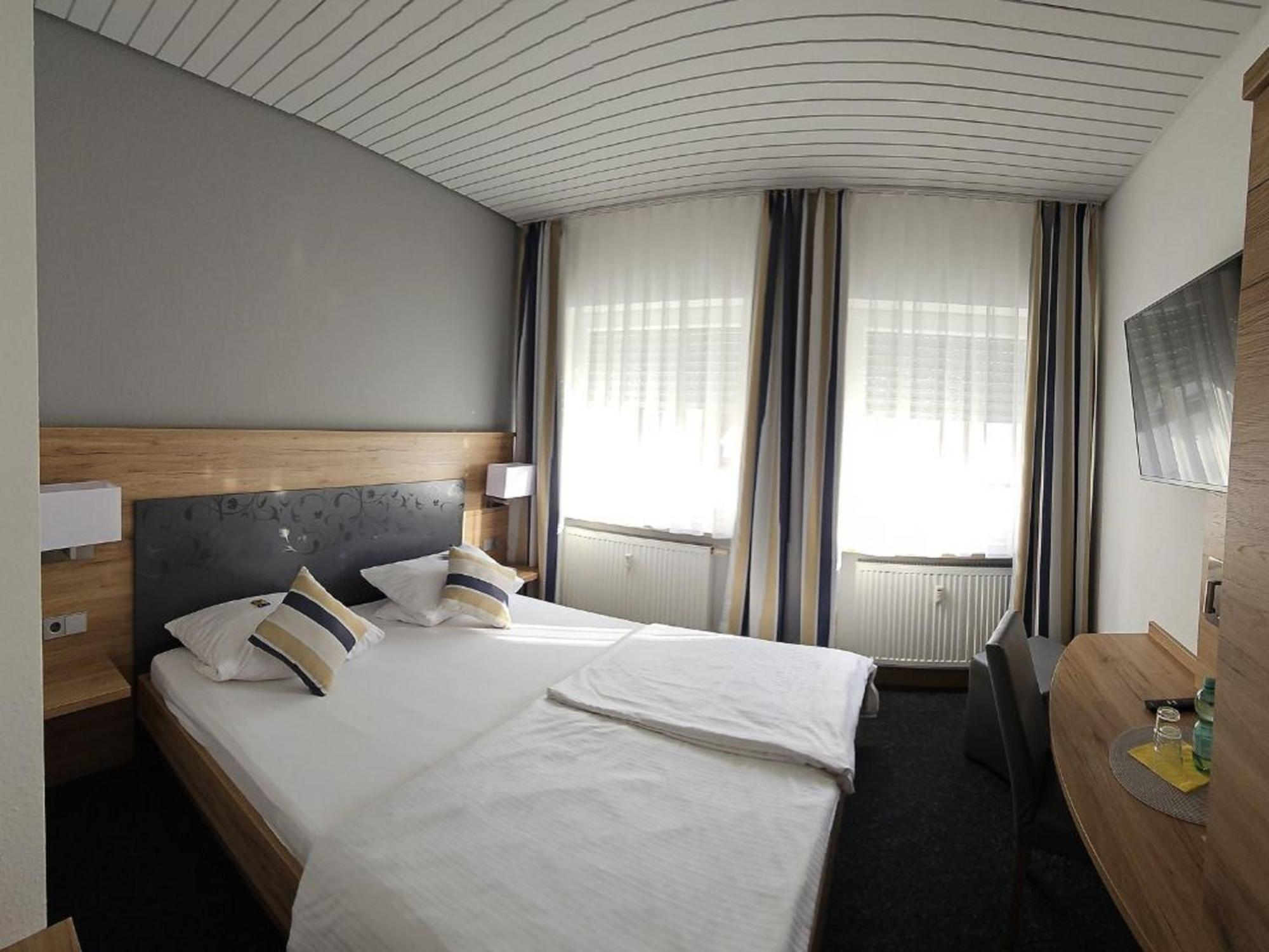 Hotel Hirsch Günzburg Dış mekan fotoğraf